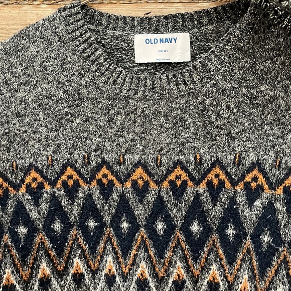 Boys fluffy sweater and matching hat - Picture 2 of 8